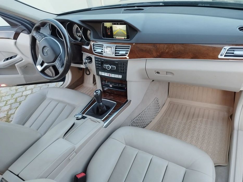 Mercedes-Benz E 220 T CDI Avantgarde