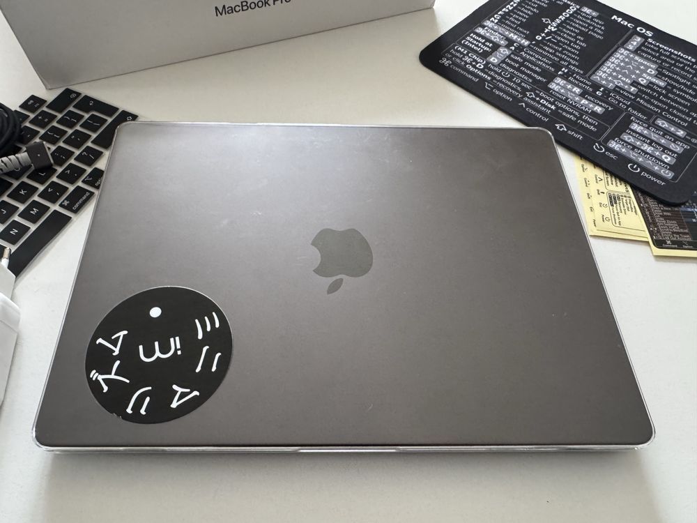MacBook Pro14", M4,24GB,1TB, AppleCare do 1.03.2028