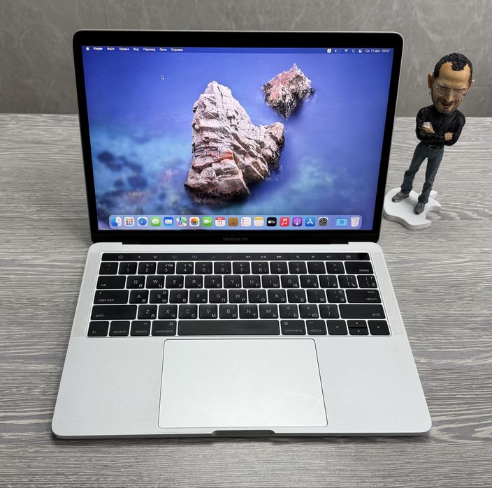 MacBook Pro  13 / i5 / RAM 8 / SSD 512 GB / Silver / Retina 2016