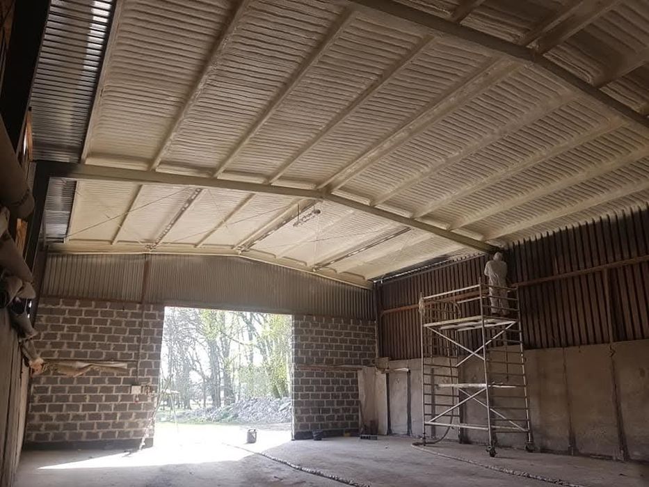 Ocieplenie pianą Pur, izolacja poddasza pianą Pur, ocieplenie strychu