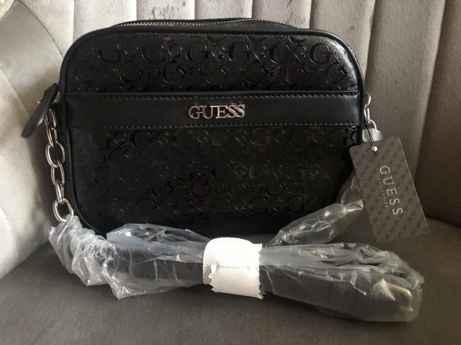 Продам Оригінальну жіночу сумочку Guess