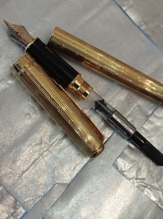 Чернильная ручка Паркер Sonnet Golden Star