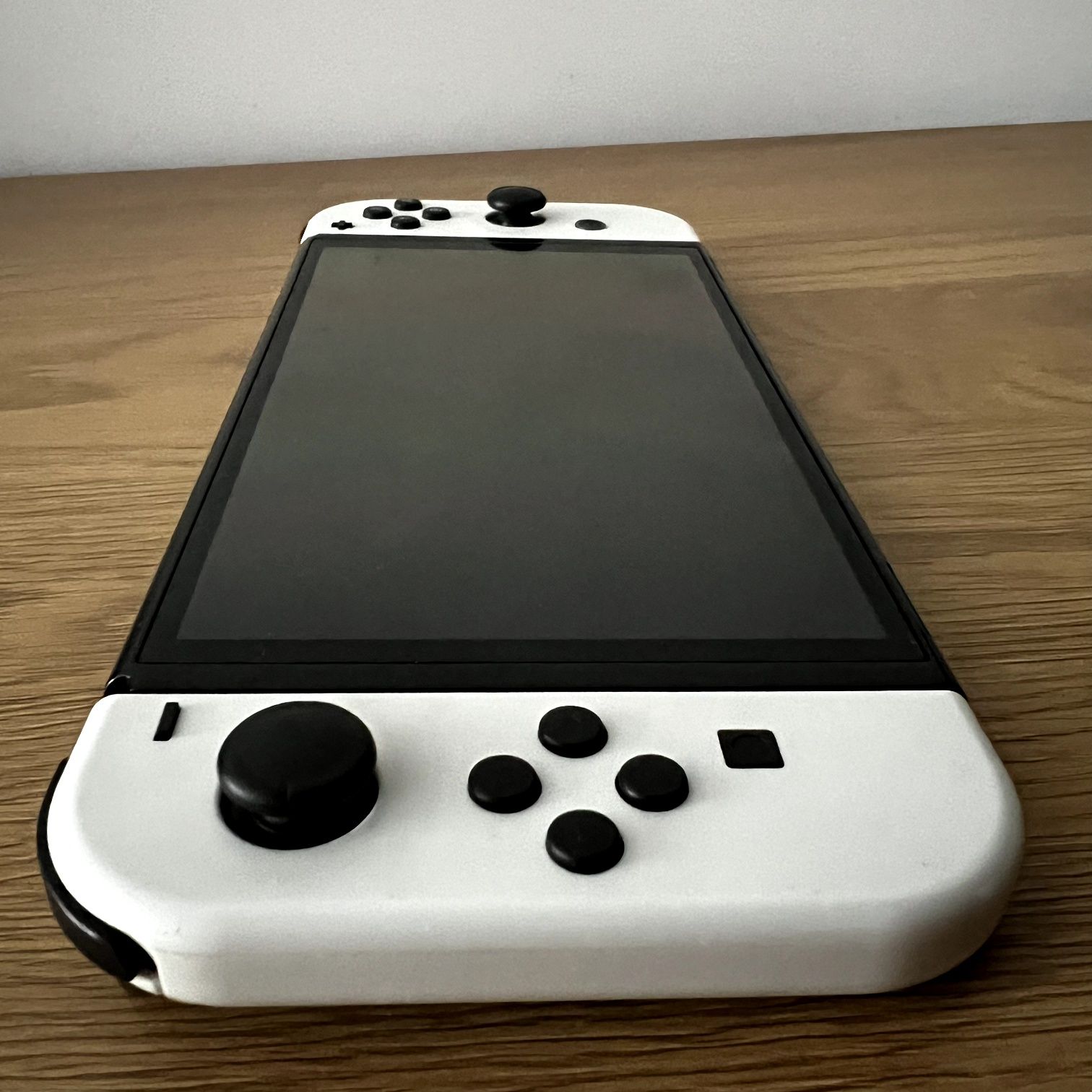 Nintendo Switch OLED + Zelda BOTW + 128GB