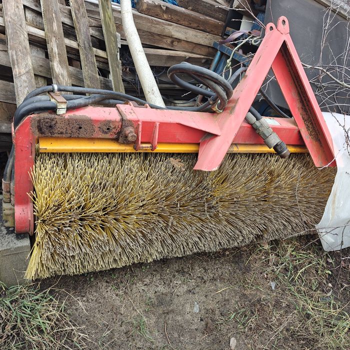 Szczotka do ciągnika