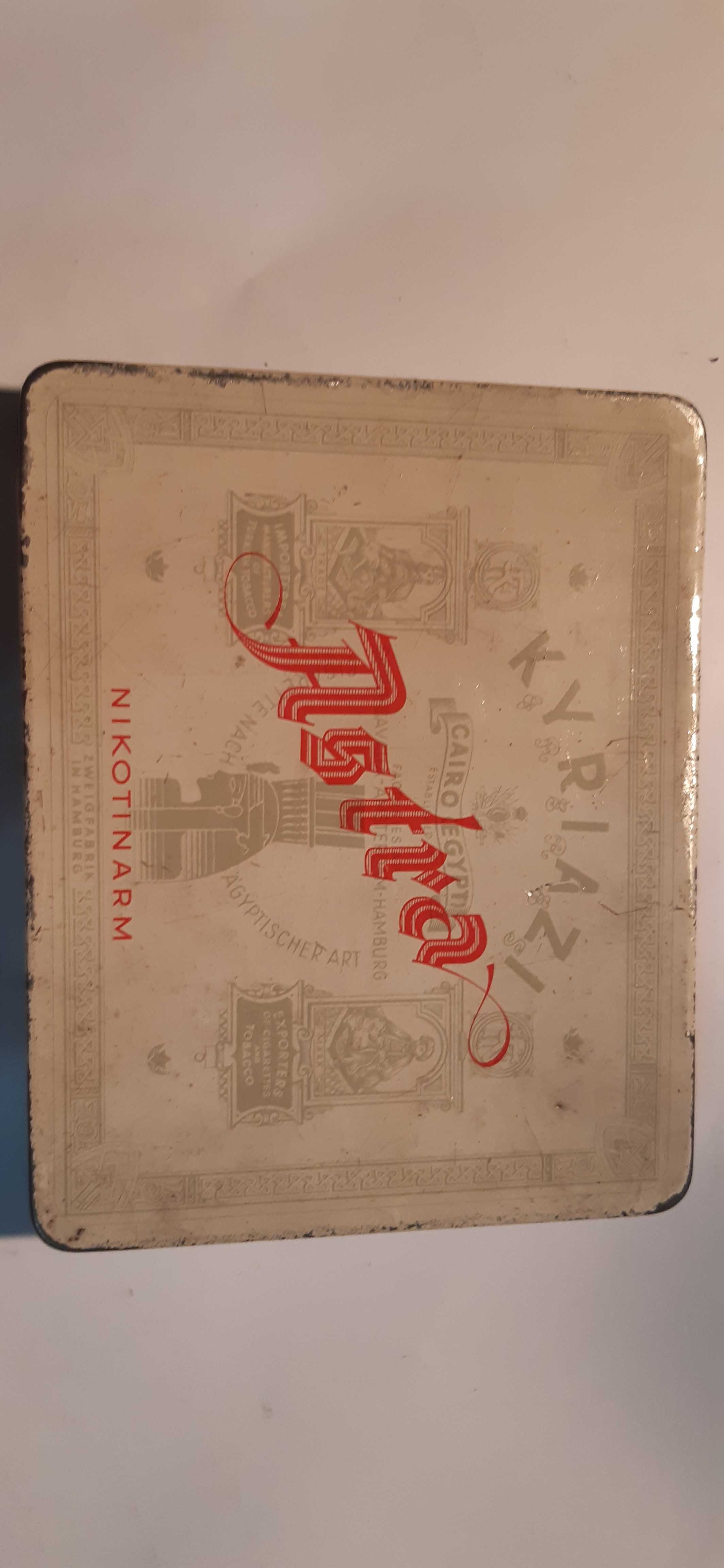 Stare blaszane pudełko po papierosach Kyriazi Cairo Egipt Astra