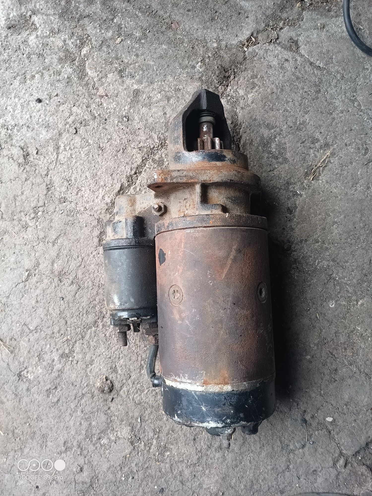 Стартер Бош на мерседес ман f2000 також е стартер на мерседес  ом366 к