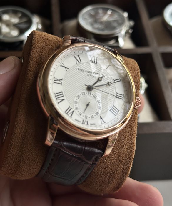Часы frederique constant