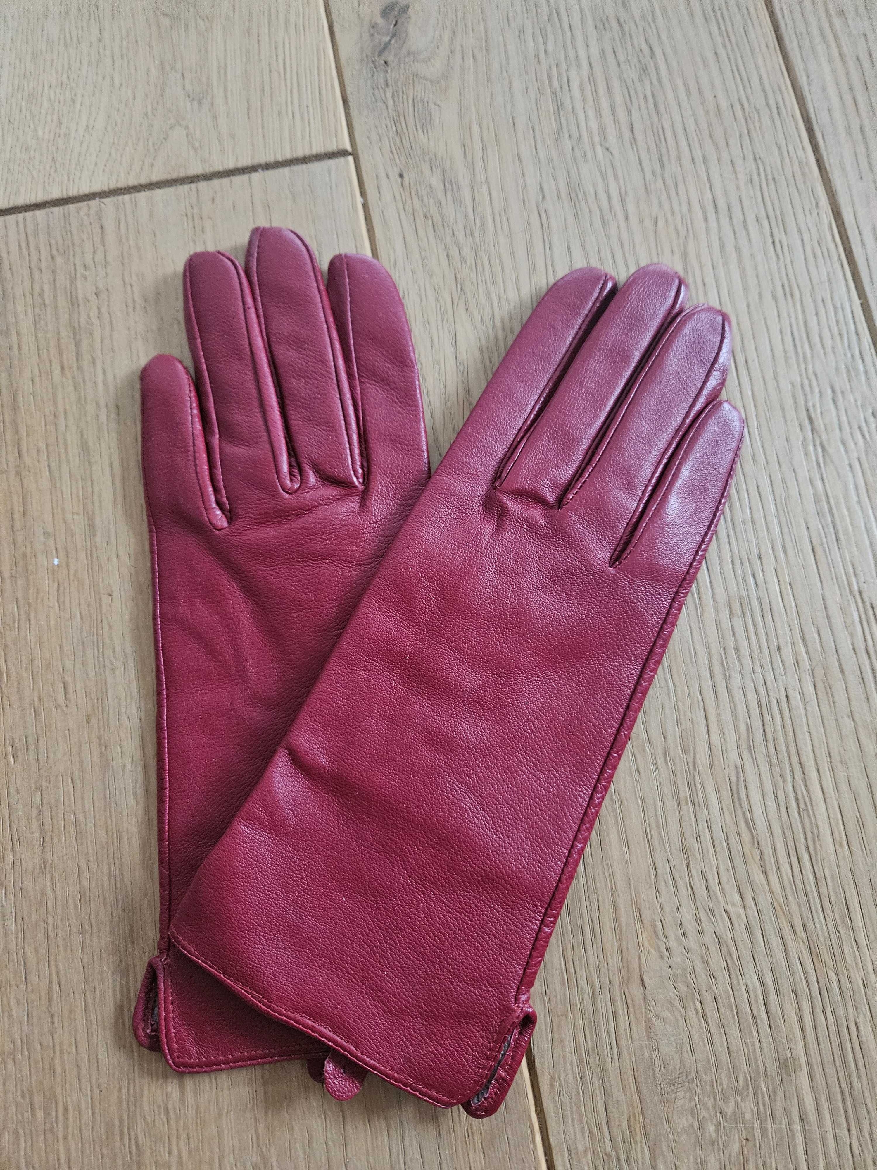 Czerwone skórzane rękawiczki bordowe