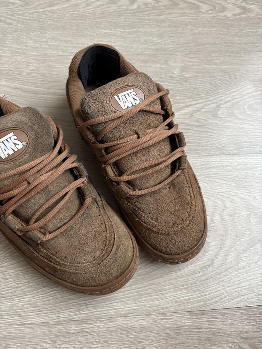vans shoes size 43-44