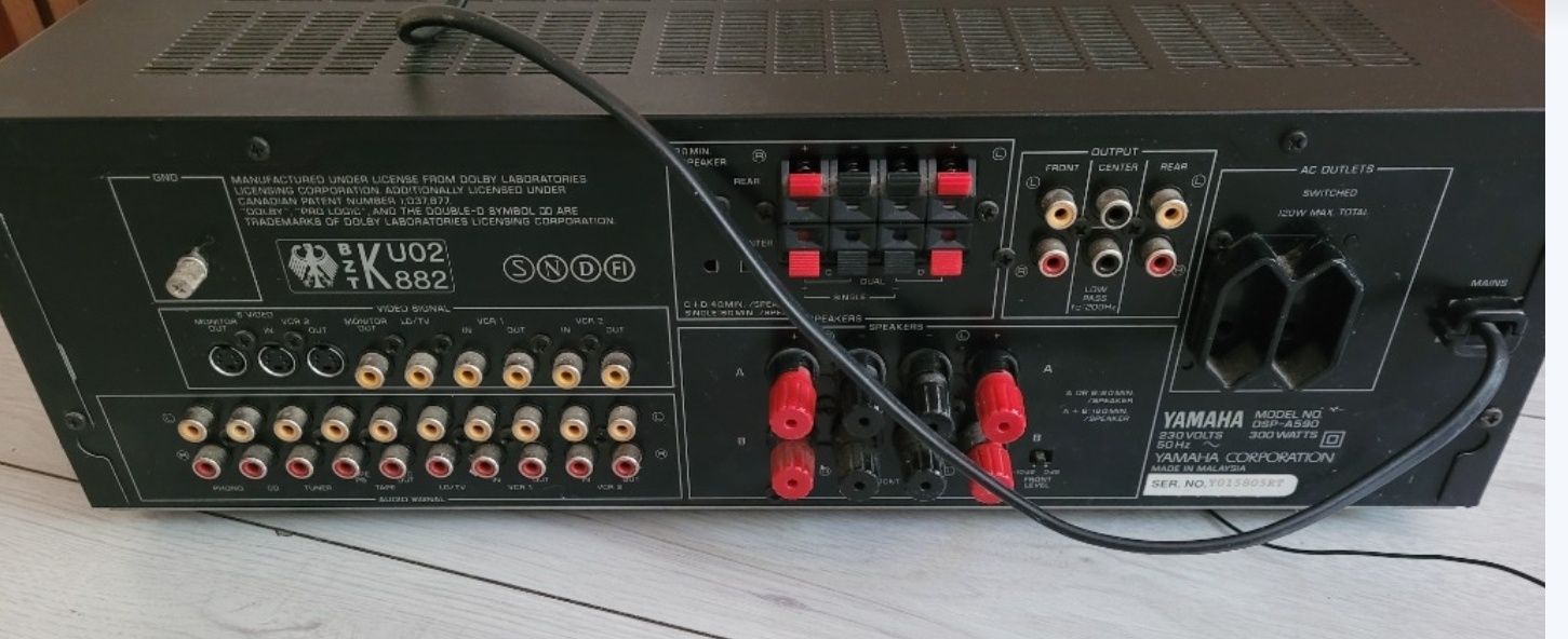 Wzmacniacz stereo Yamaha dsp590  z procesorem dźwięku