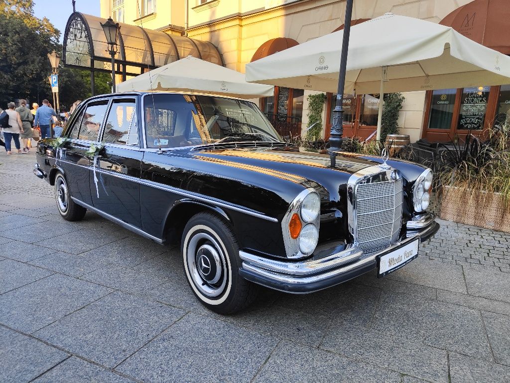 Mercedes Samochód auto limuzyna do ślubu wesela
