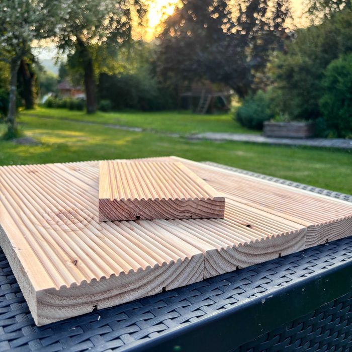 Deska tarasowa ryflowana / gładka  modrzew / świerk PRODUCENT