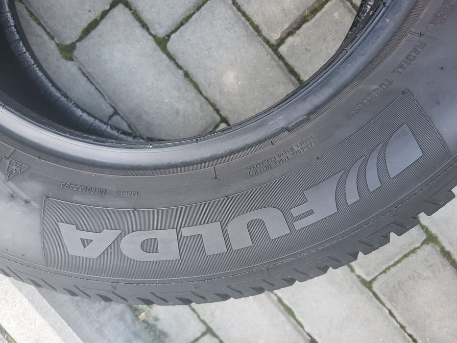 4x Opony Zimowe 215/65/16 98H Fulda Kristall Control HP2 Bieżnik 7mm