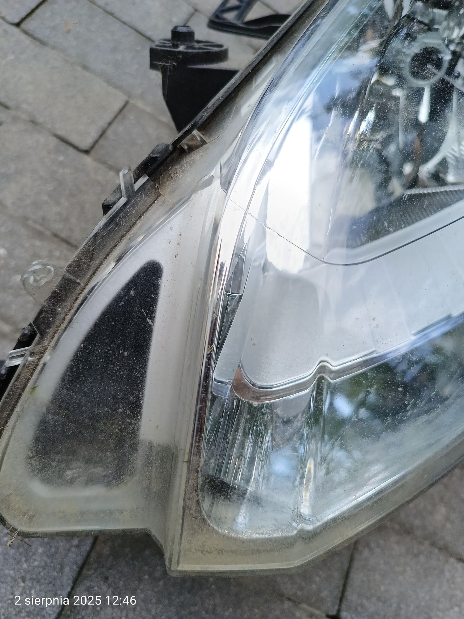 Lampy przód citroen Berlingo 2011r