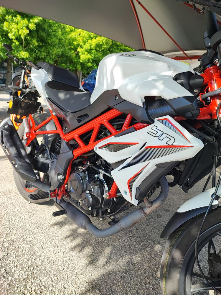 Mota Benelli bn125