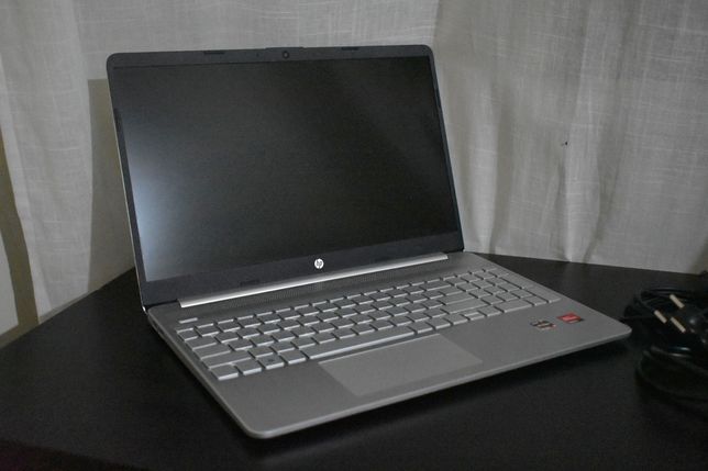 Portátil Laptop HP 15s