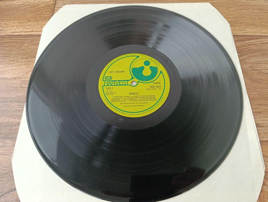 Soft Machine – Bundles 1975 UK Edition