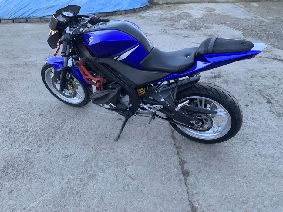 Yamaha YZF-125 R