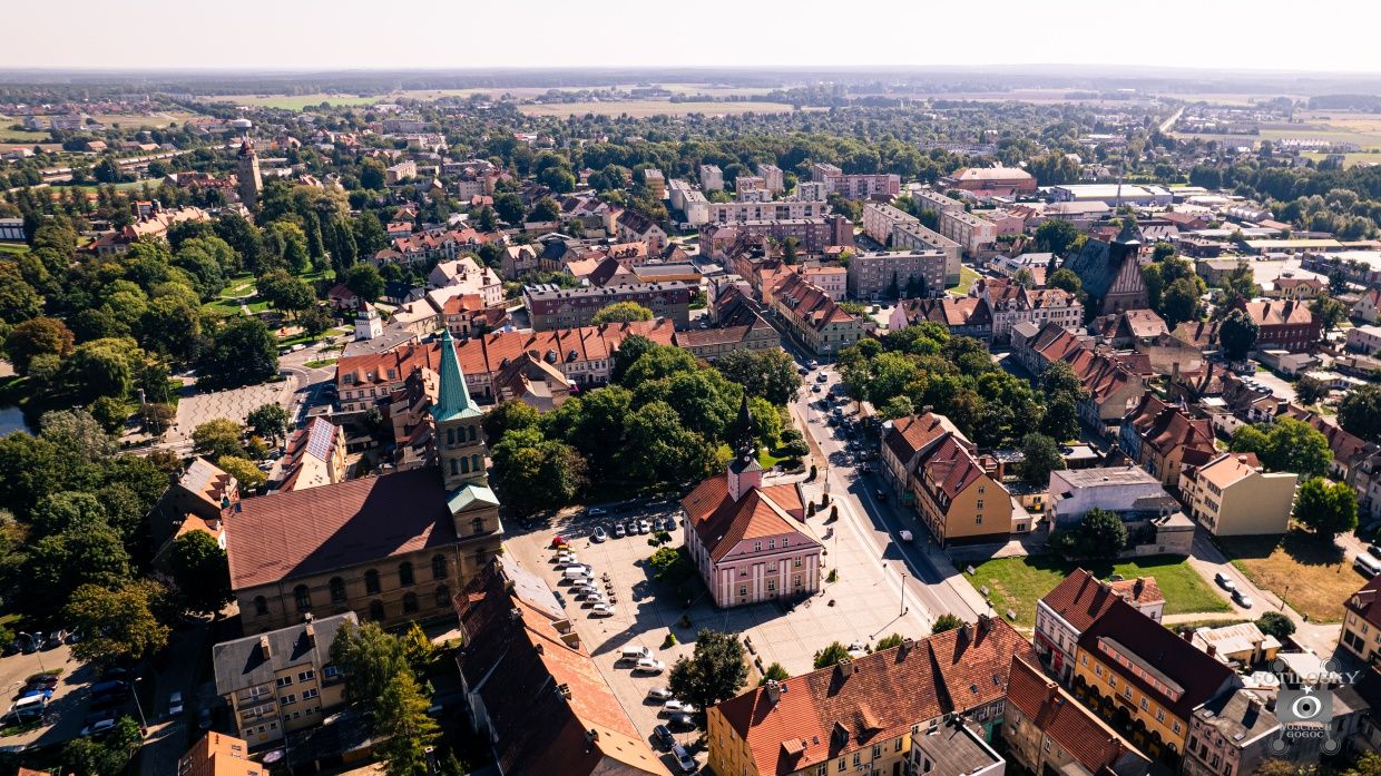 Zdjęcia z drona oraz fotografia standardowa