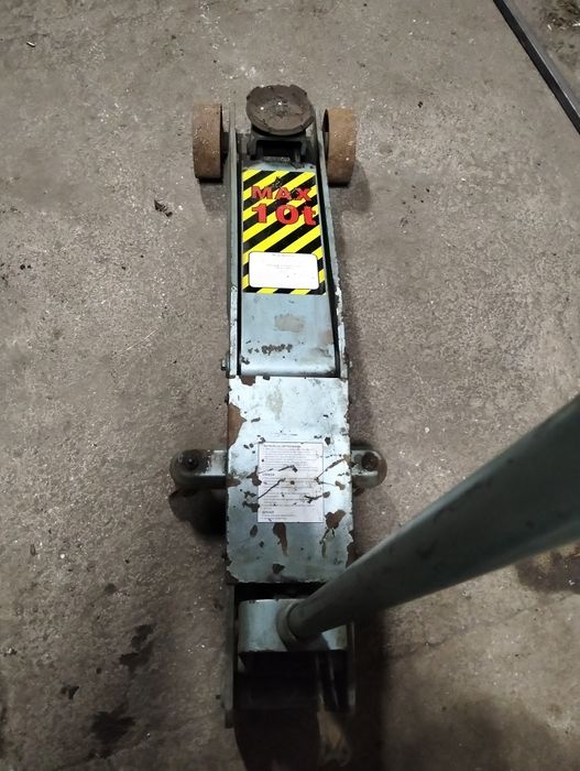 Podnośnik hydrauliczny. Żaba. Lewarek