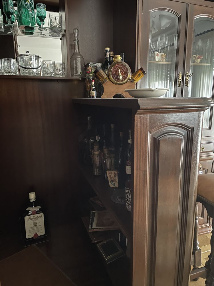 Móvel de sala com bar novo