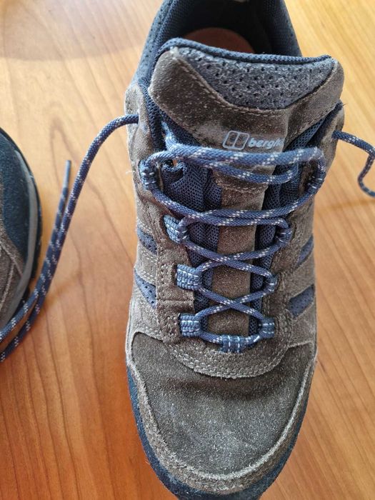 Sapatos Berghaus T42