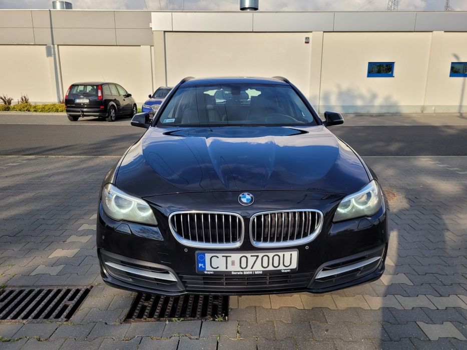 BMW Seria 5 525d xDrive Touring 218KM