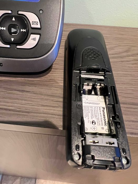 Радиотелефон Panasonic  KX-TG6511RUB