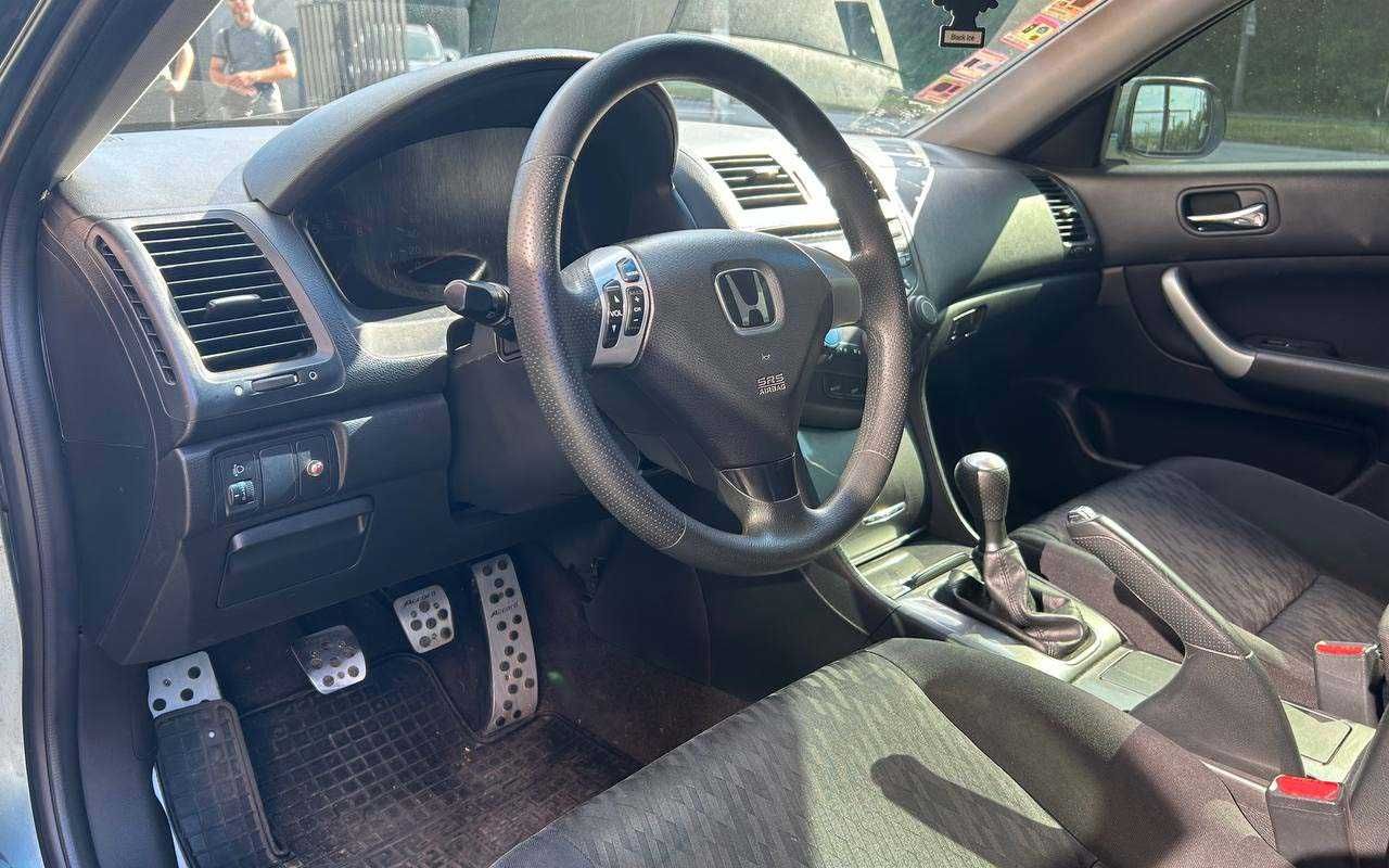 Honda Accord 2004