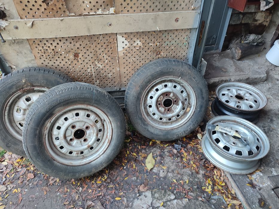 Продам диски для машини