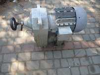 Motoreduktor  5.5 kw z płynną  regulacją