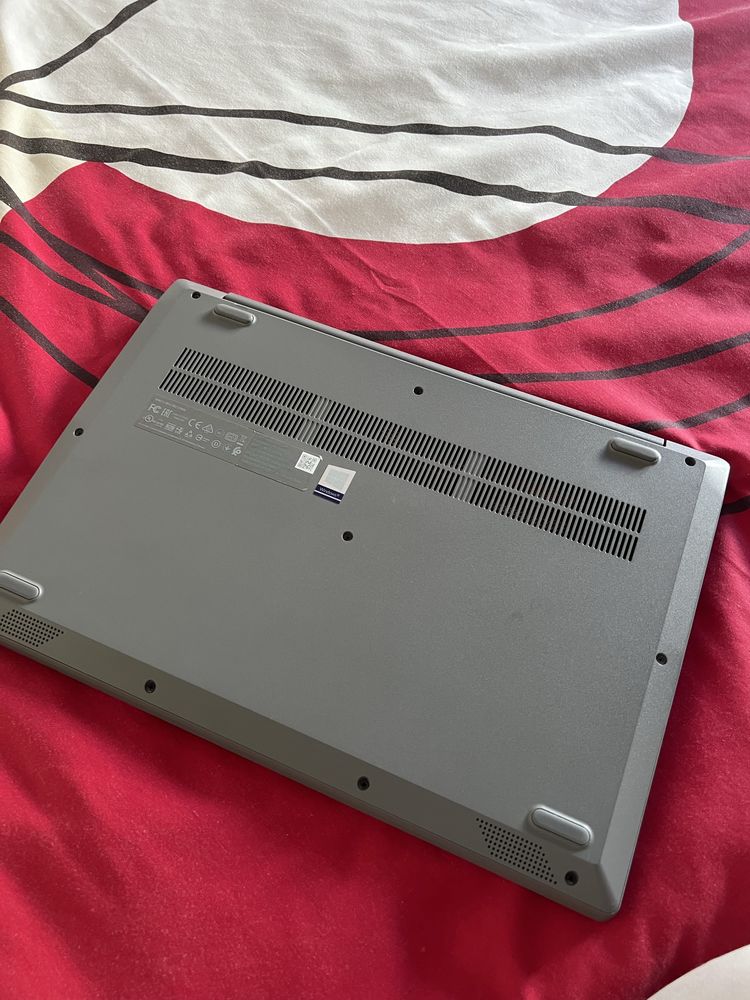 computador portátil lenovo IdeaPad S145-15API