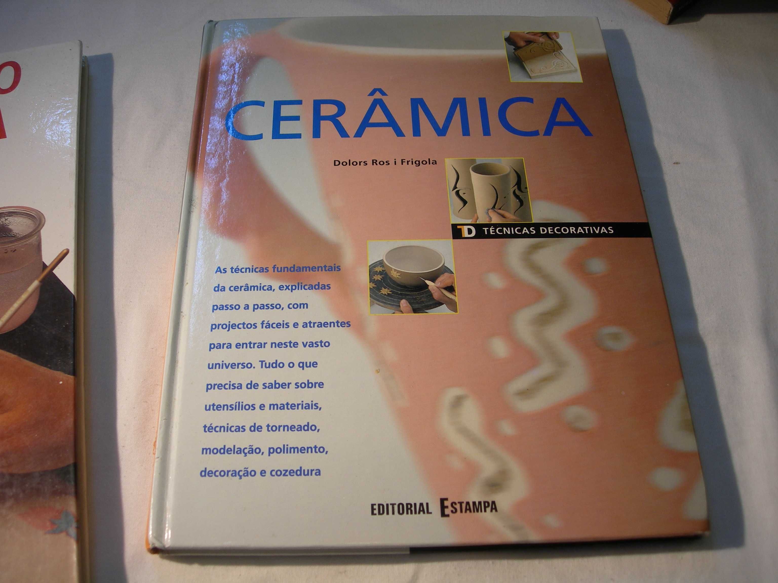 A Cerâmica. Três livros.