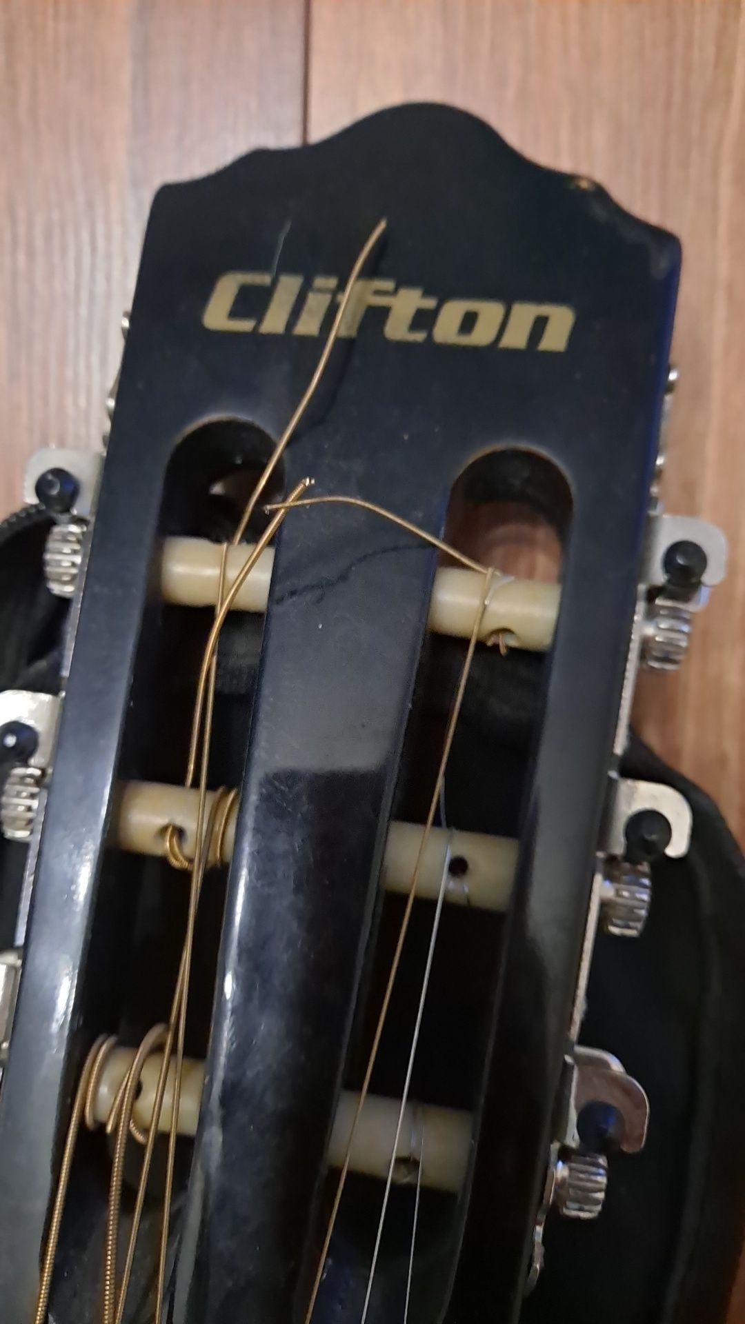 Gitara clifton, pokrowiec