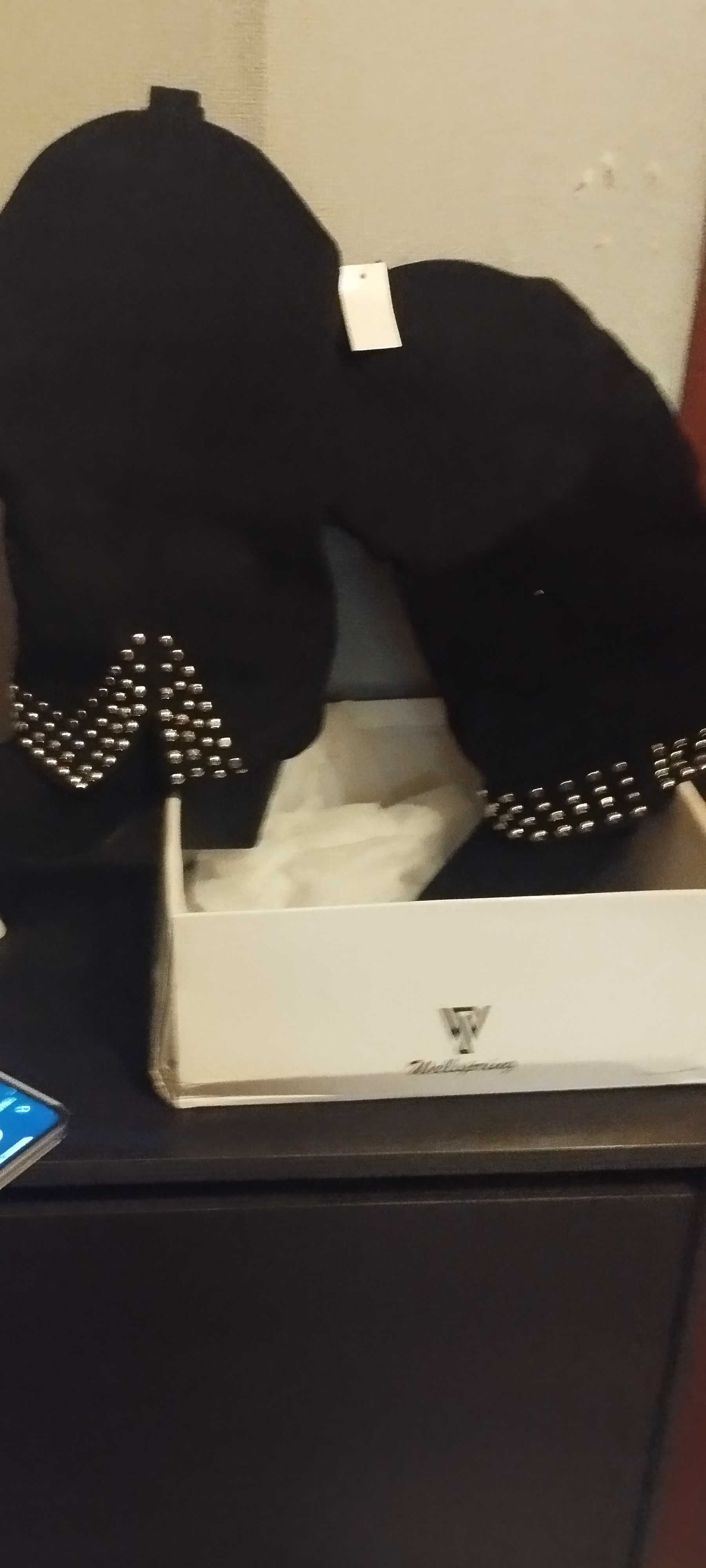 Botas novas nunca usadas .N 39
