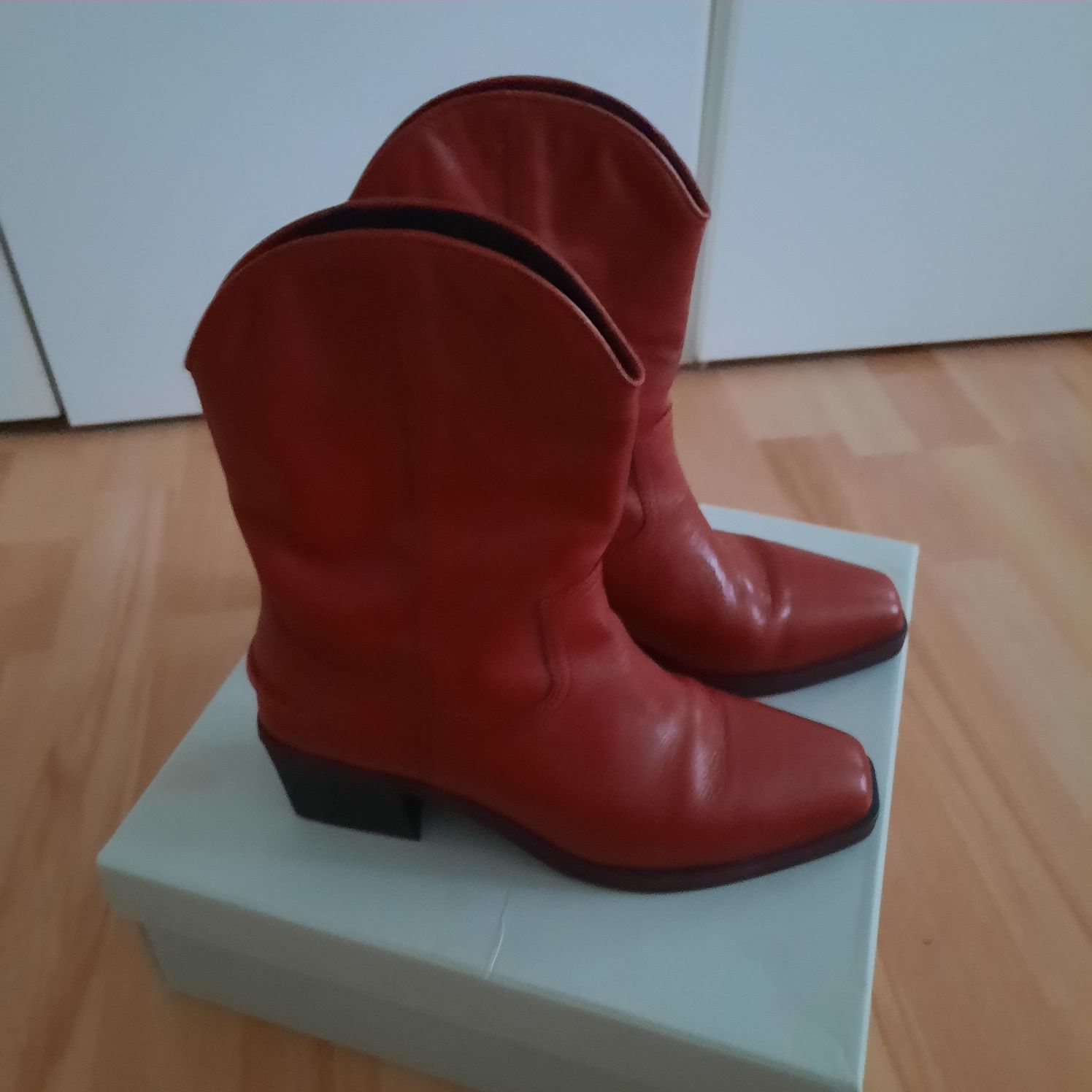 Kowbojki damskie czerwone roz 37
