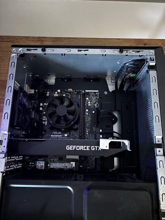 Komputer asus rog strix gl10cs