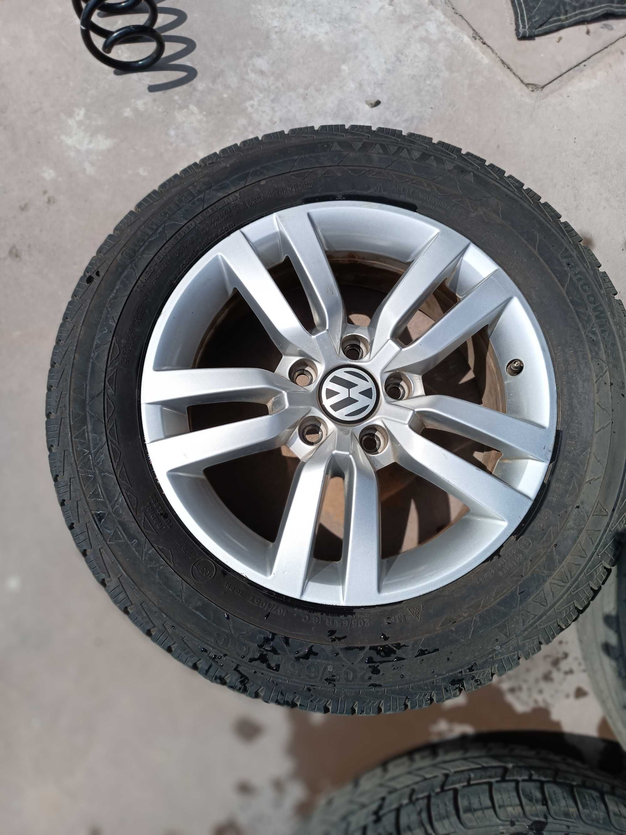 Volkswagen Tiguan диски діскі діск диск титани R16 докатка