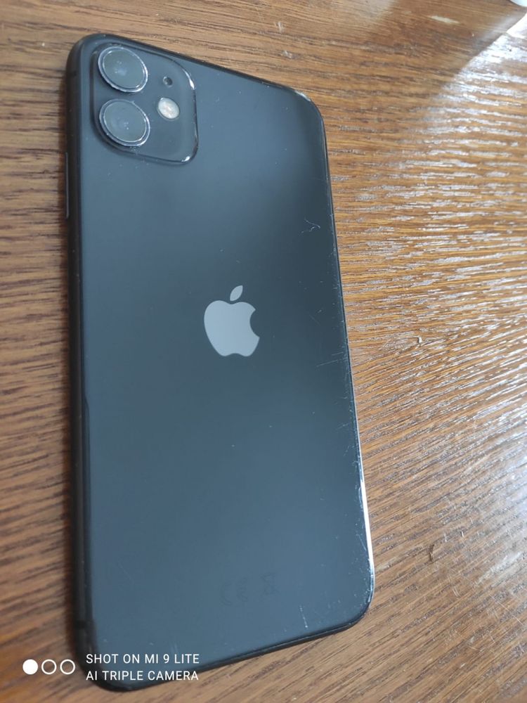 Sprzedam iPhone 11