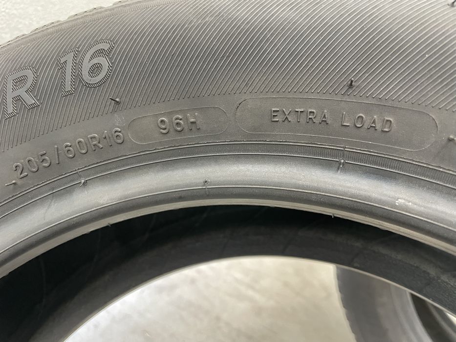 2 Pneus 205/60 R16 Michelin
