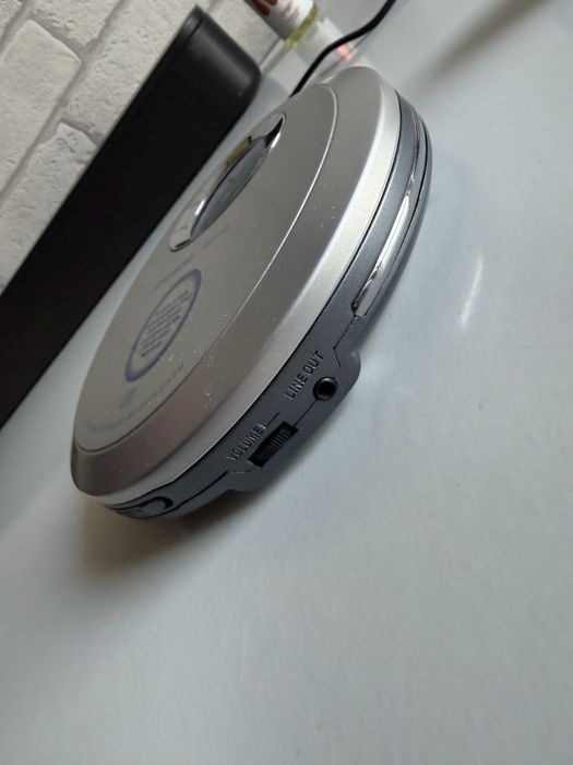Grunding Planixx CDP Discman