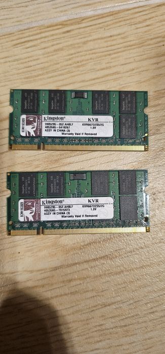 Pamięć RAM 4 GB = 2X2GB Kingston - sprzedam