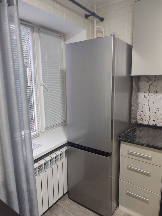 Продам 1 квартиру - студіо в центрі міста Сміла. Сертифікат - так.