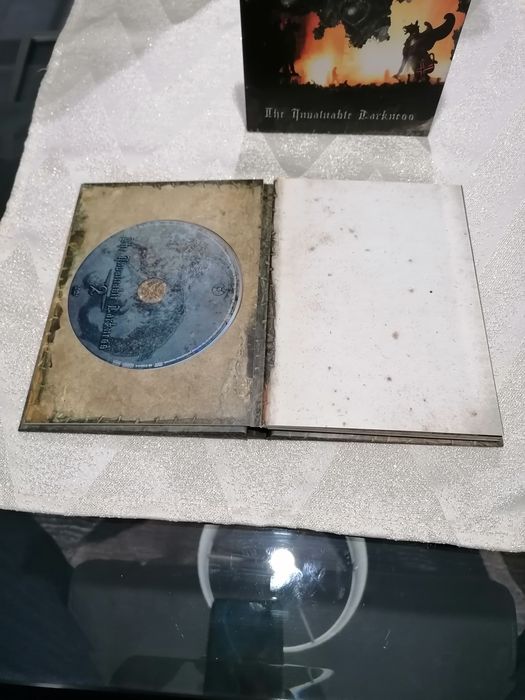 Dimmu Borgir - The Invaluable Darkness (2 DVD + 1 CD)