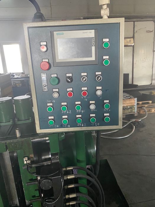 Maszyna do produkcji rur giętkich mieszków stalowych