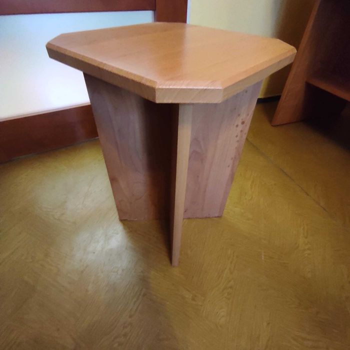 Stolik i taboret