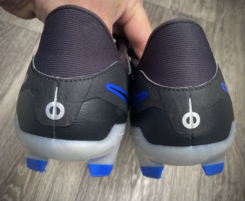 Бутци Nike Кросівки Tiempo Legend Originals