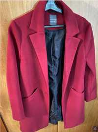 Розкішне пальто бордового кольору