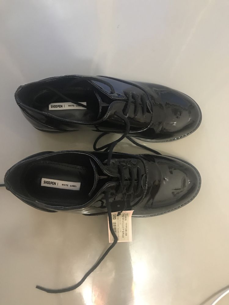 Туфли лаковые черные ботинки 34-35