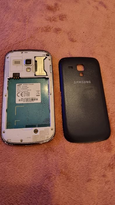 Dois telemóveis Samsung Galaxy S, "LÊR DESCRIÇÃO"